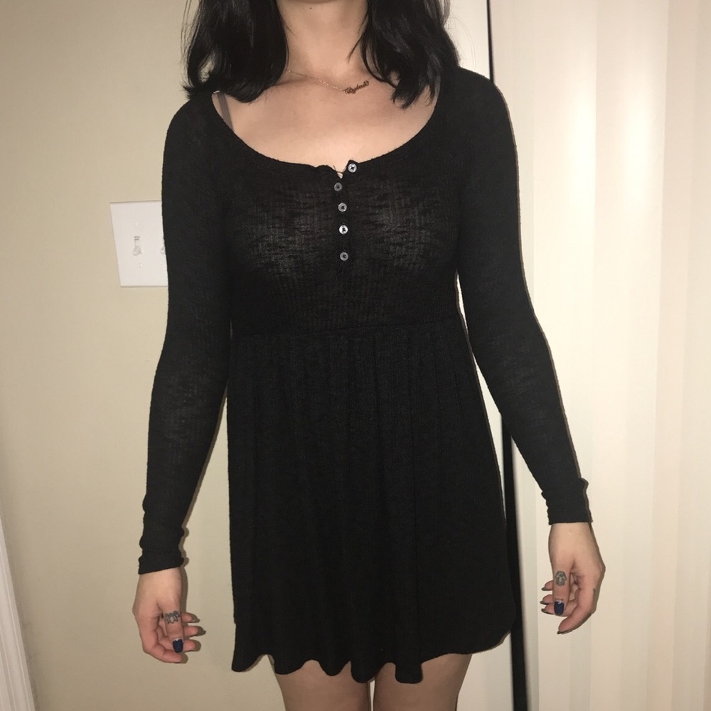 Black long sleeve dress